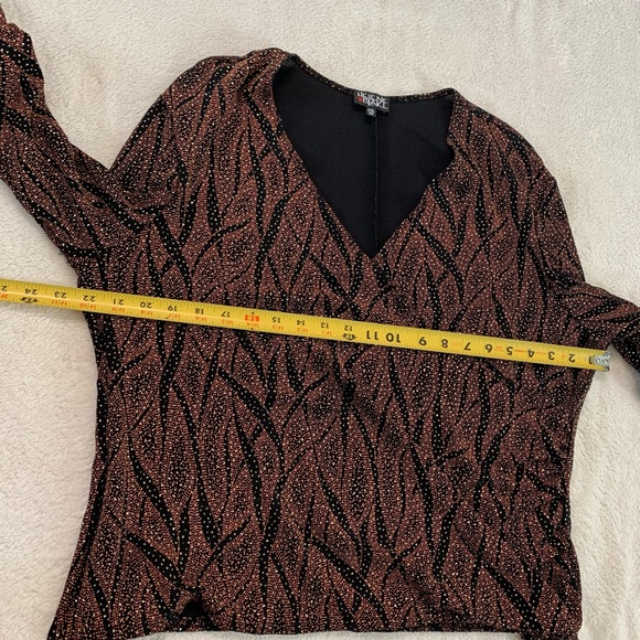 Helene Blake Black Gold Metallic Sparkly Top Size 2X - Picture 7 of 17